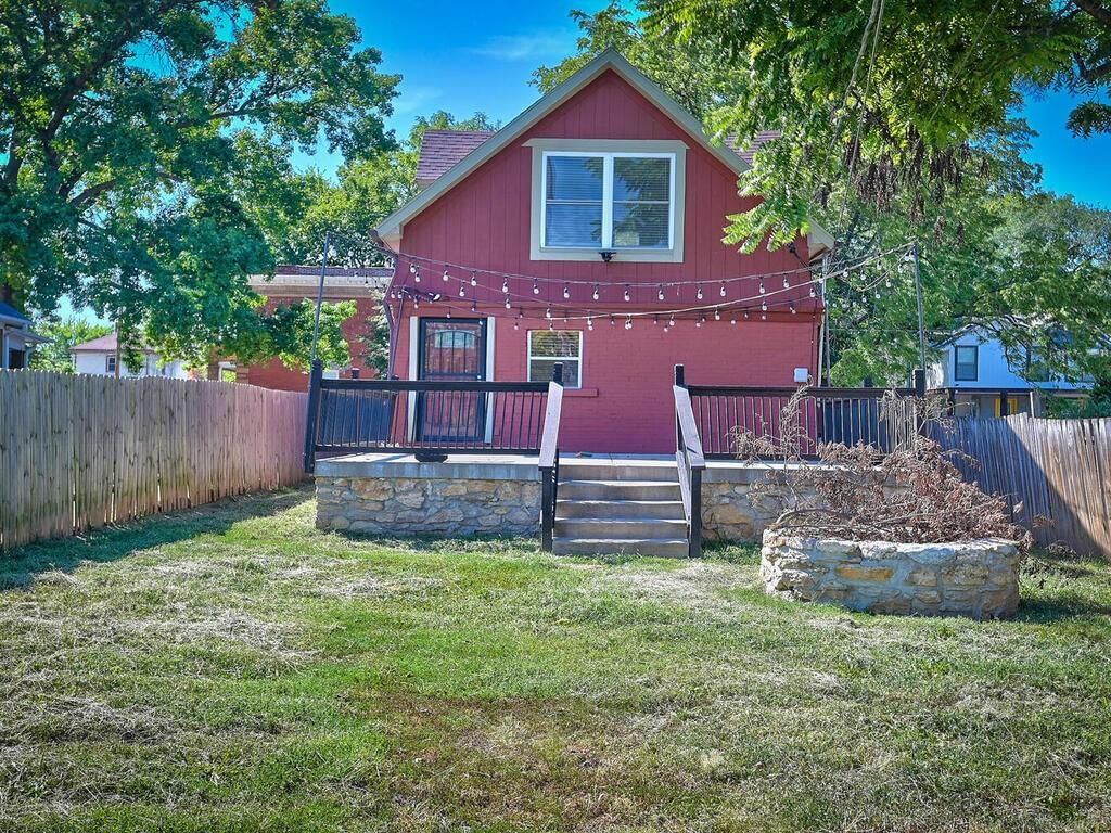 2943 Garfield Avenue — photo 44