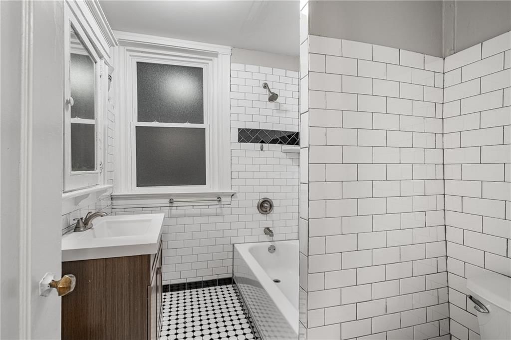 1110 E Armour Boulevard — photo 23