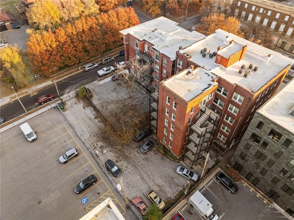 1110 E Armour Boulevard — photo 38