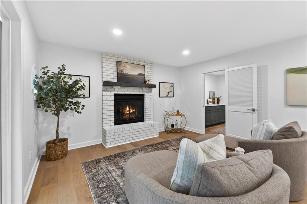 12815 Pembroke Circle — photo 36