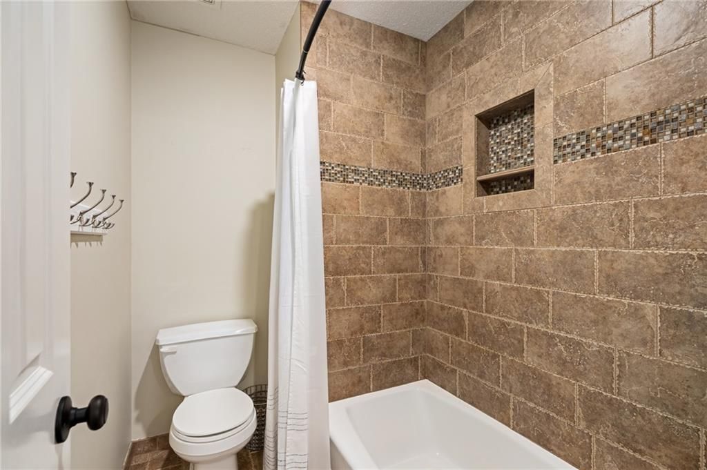 13129 W 128th Street — photo 39