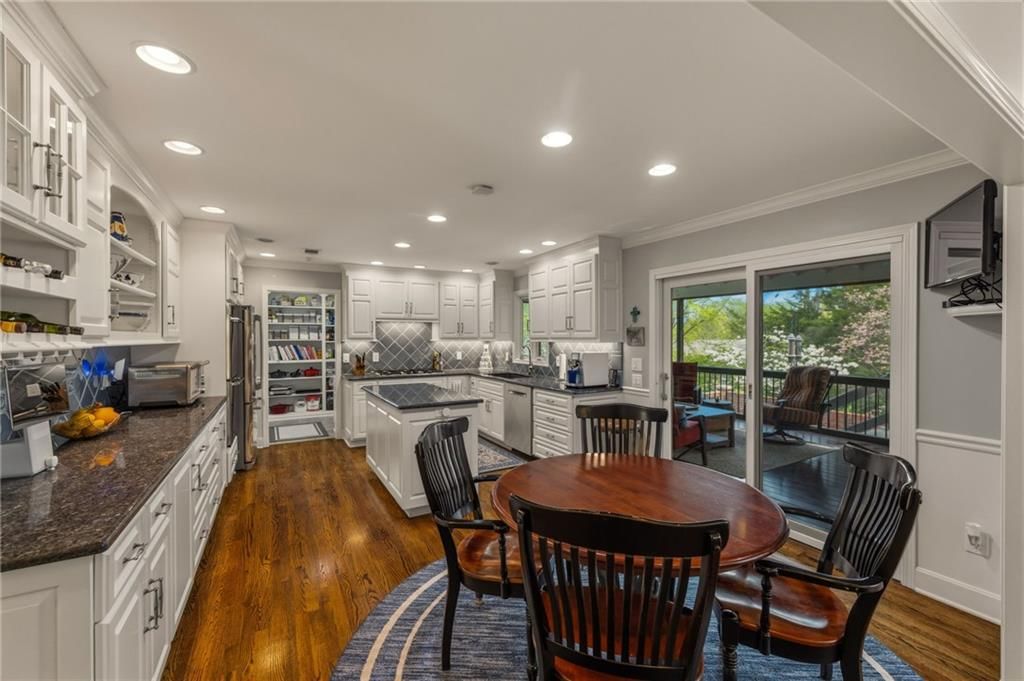8409 Ensley Place — photo 12