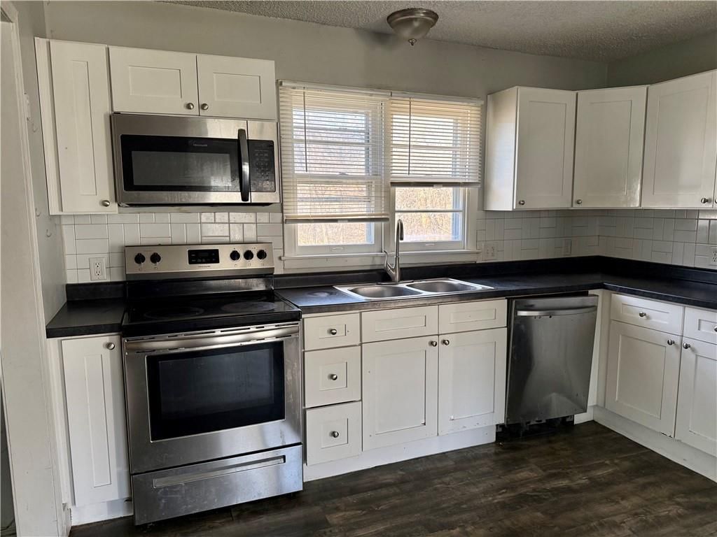 9822 E Independence Avenue — photo 2