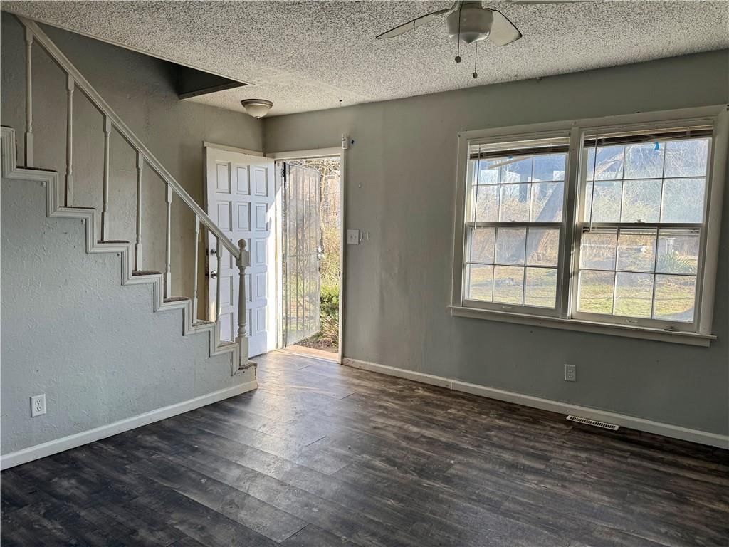 9822 E Independence Avenue — photo 6