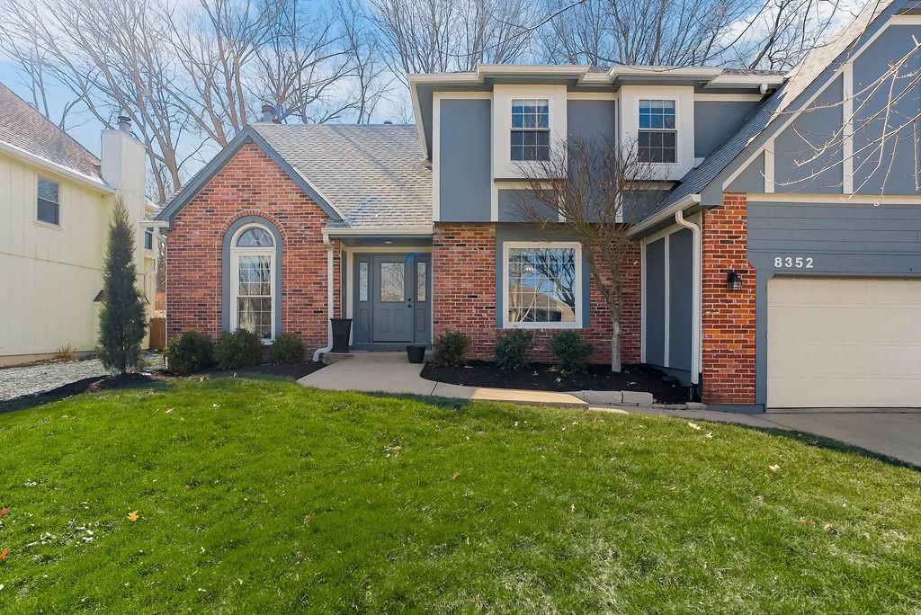 8352 Oakview Circle — photo 2