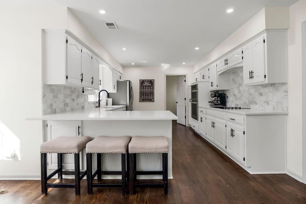 8352 Oakview Circle — photo 13