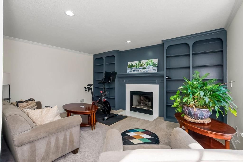 8352 Oakview Circle — photo 22