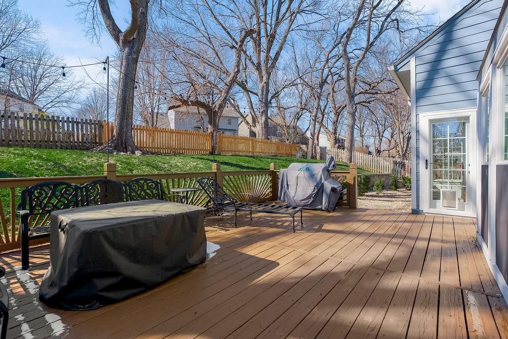 8352 Oakview Circle — photo 33