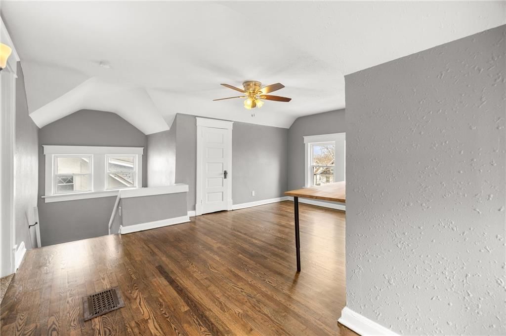 3928 Forest Avenue — photo 33