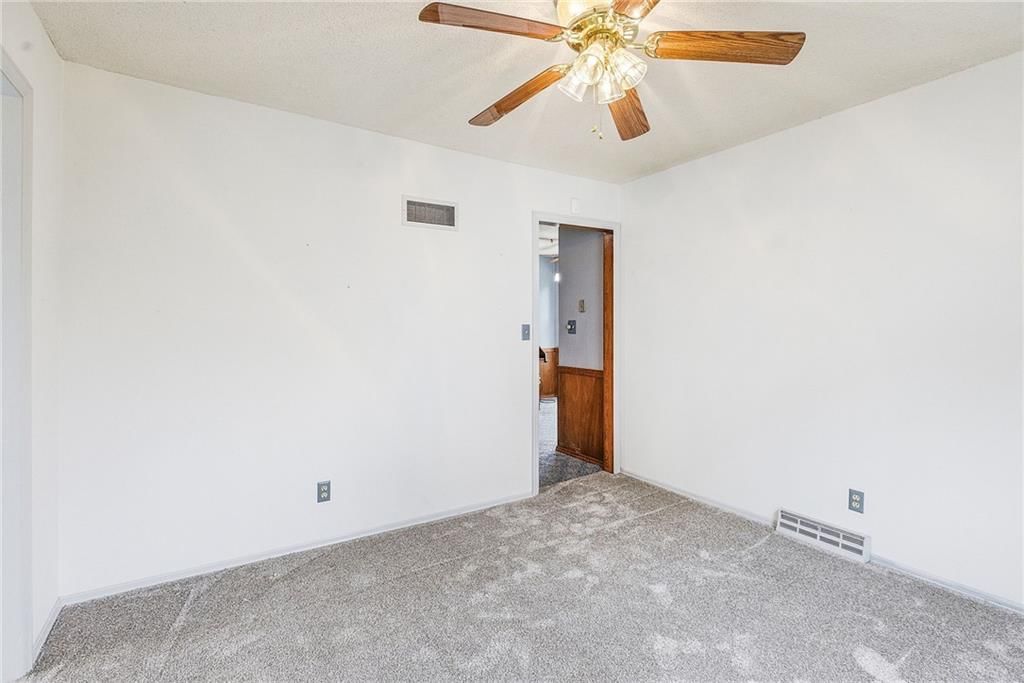 3712 E 104th Street — photo 16
