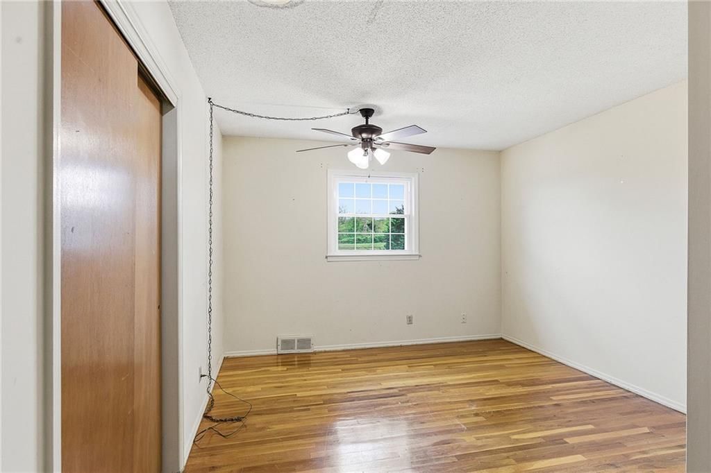 3712 E 104th Street — photo 24