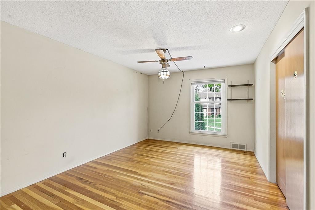3712 E 104th Street — photo 28