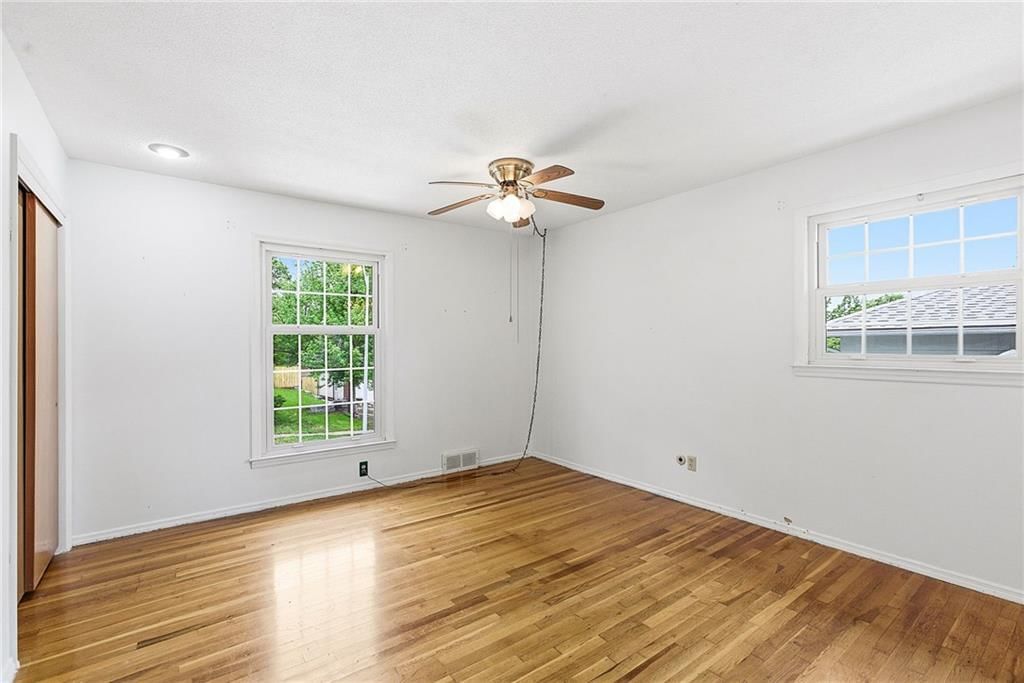 3712 E 104th Street — photo 31