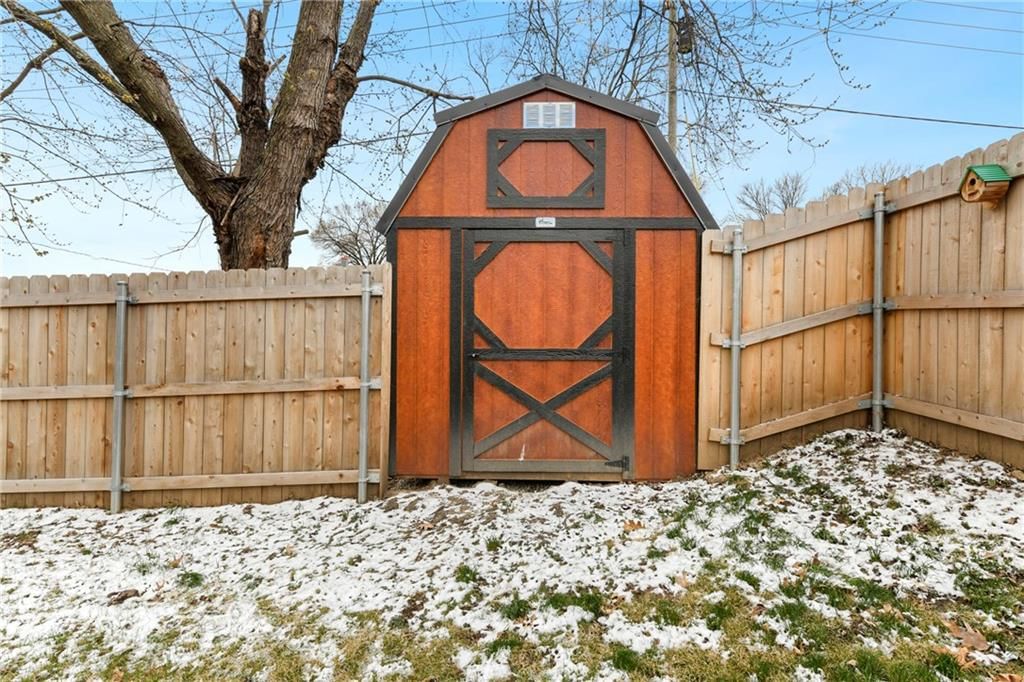415 Elm Street — photo 38