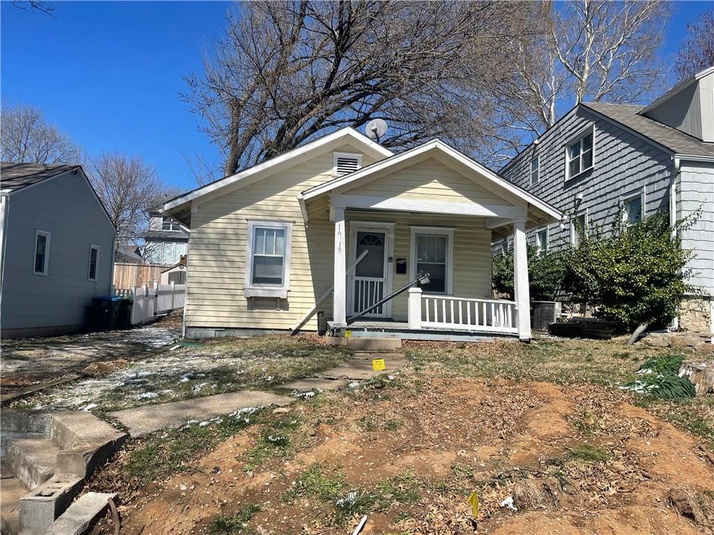 2100 W 48 Street, Westwood, KS
