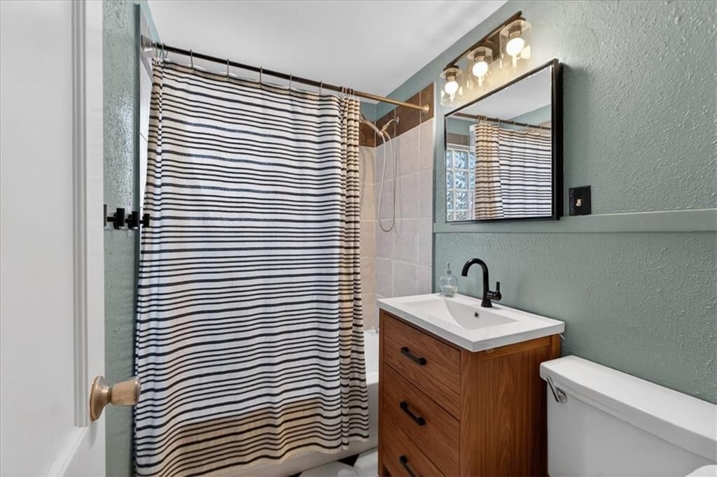 8306 Madison Avenue — photo 16
