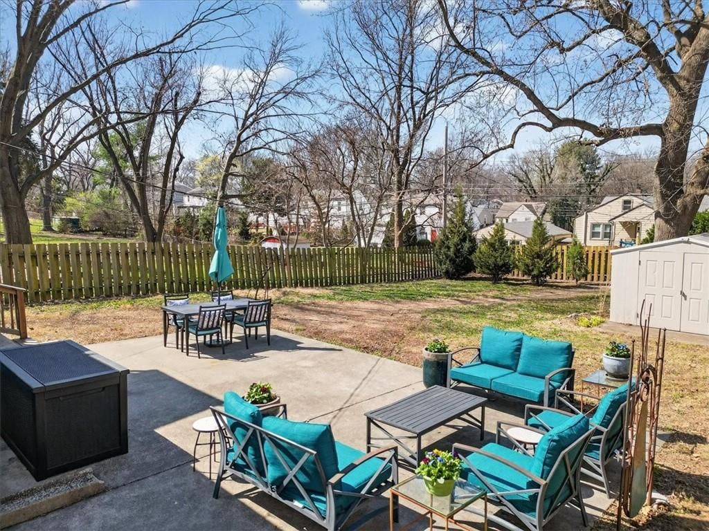 8306 Madison Avenue — photo 28