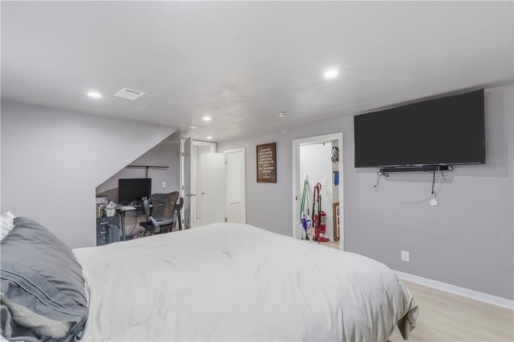 513 N Walker Lane — photo 16