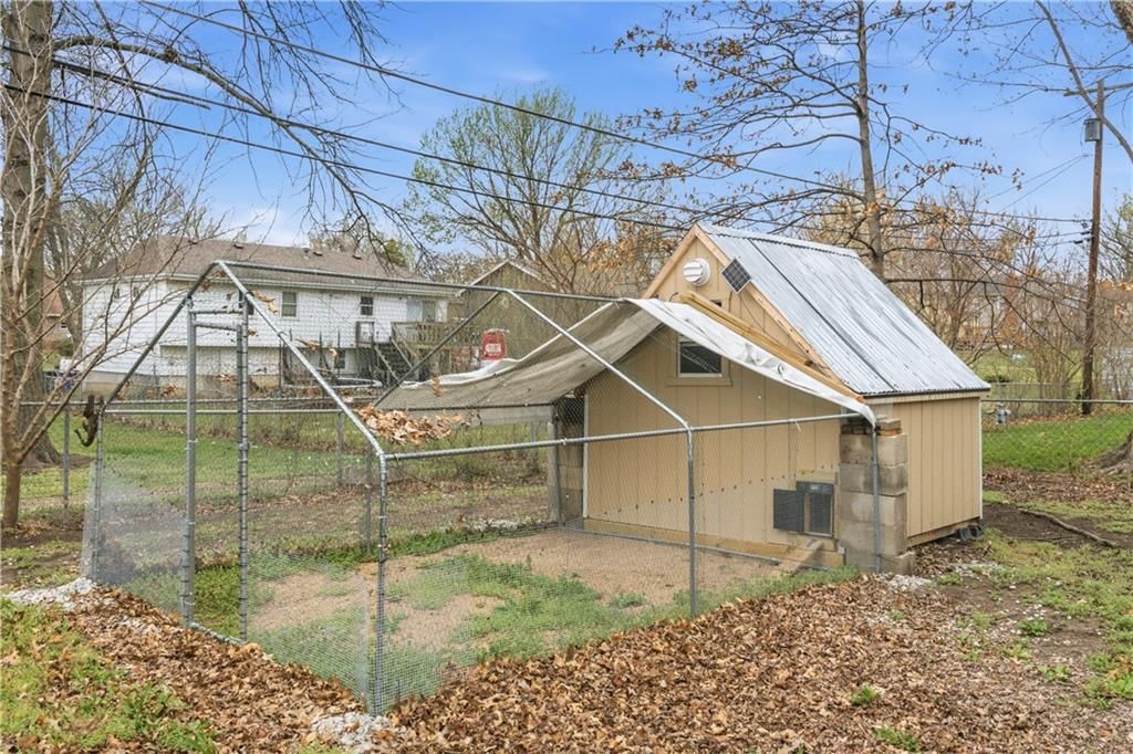 513 N Walker Lane — photo 32