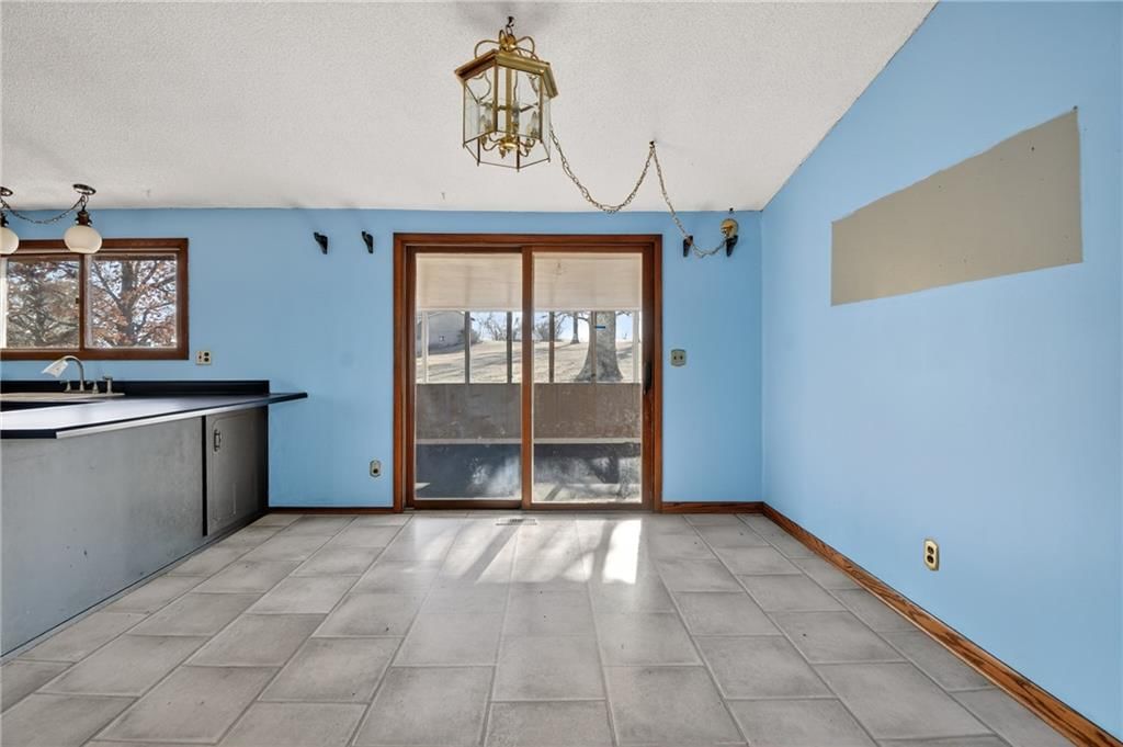 23790 Lujuan Drive — photo 6