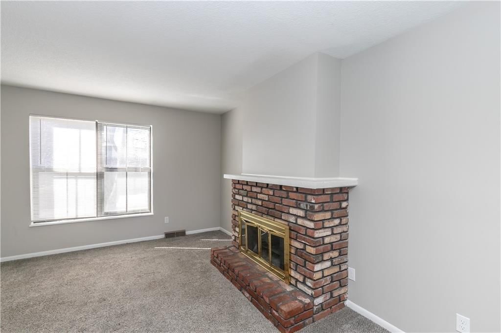 9857 N Cherry Street — photo 6