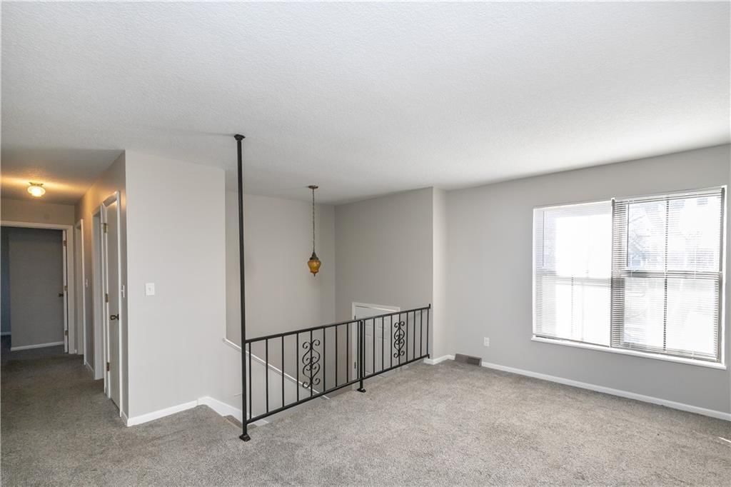 9857 N Cherry Street — photo 11