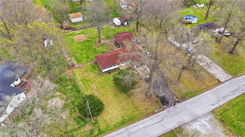 972 Glengera Street — photo 29