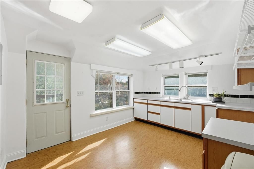 903 S Pope Avenue — photo 26