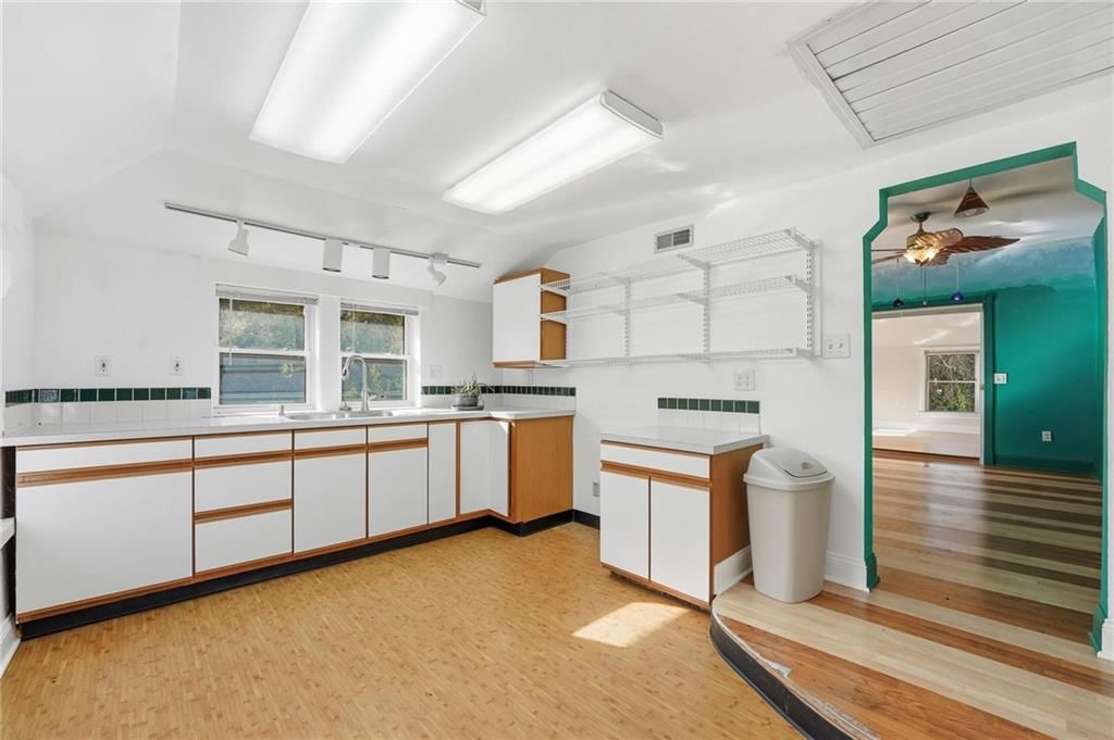 903 S Pope Avenue — photo 27