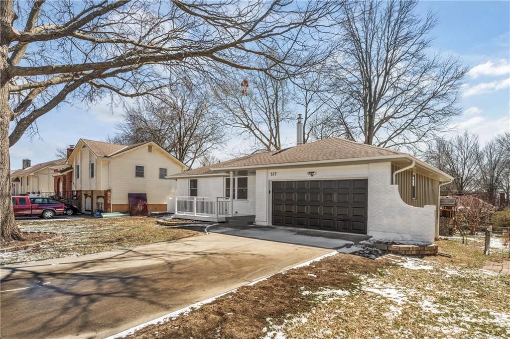 517 Stacey Drive — photo 2