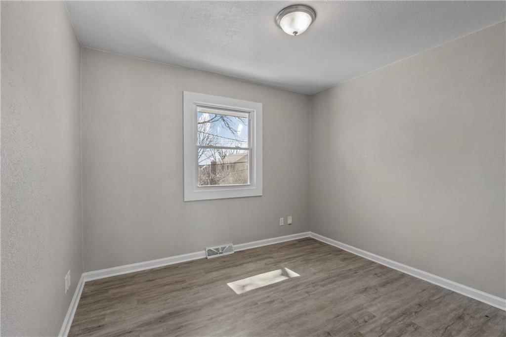 517 Stacey Drive — photo 15
