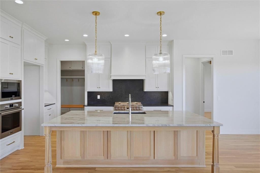 21710 W 80th Terrace — photo 11