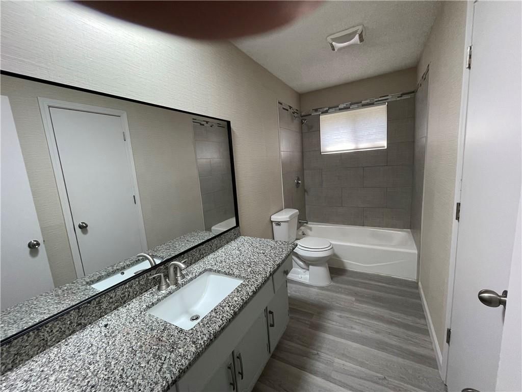 12506 Winchester Avenue — photo 6