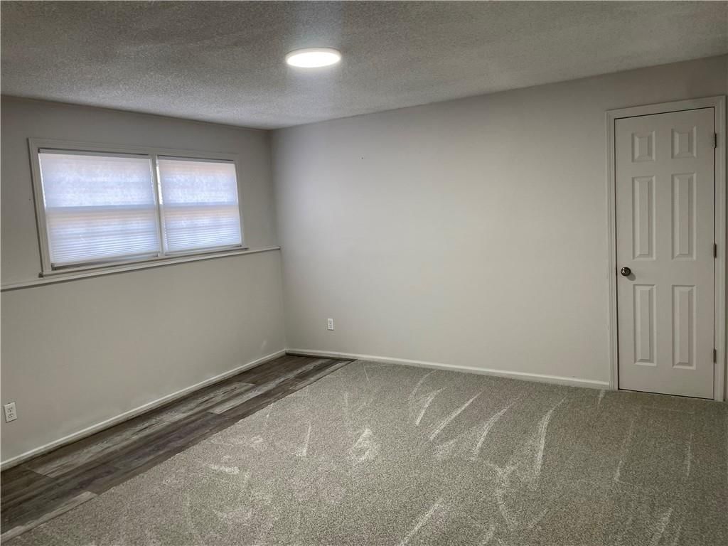 12506 Winchester Avenue — photo 11