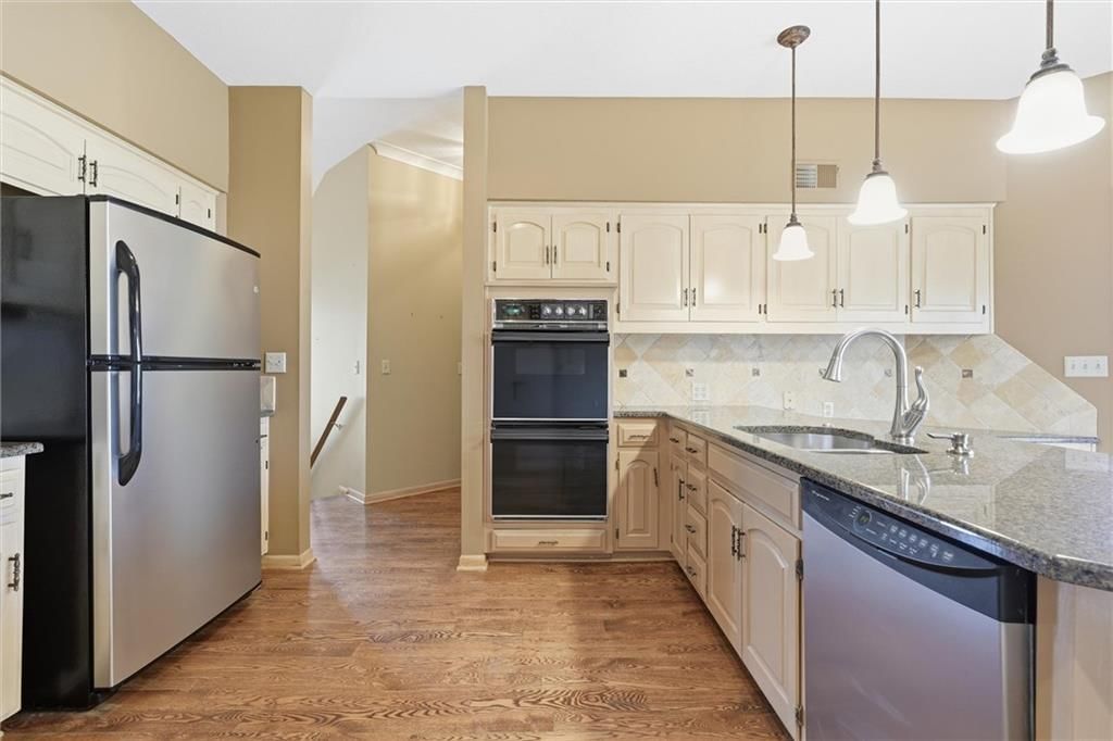 22 W 123rd Terrace — photo 8