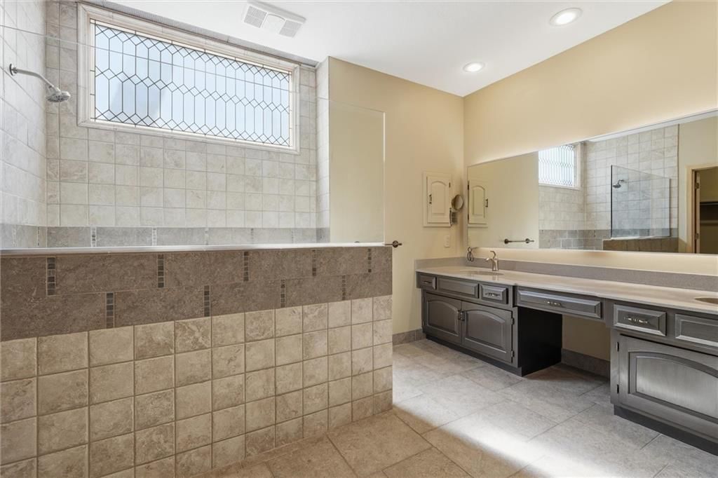 22 W 123rd Terrace — photo 21