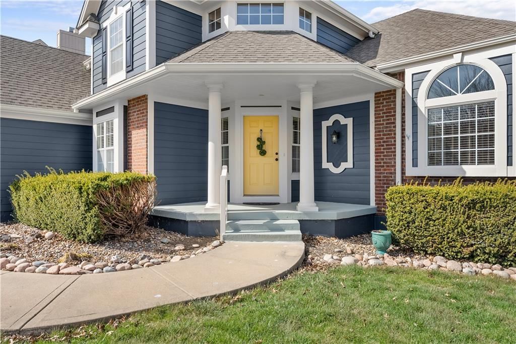 1008 SW Whistle Drive — photo 3