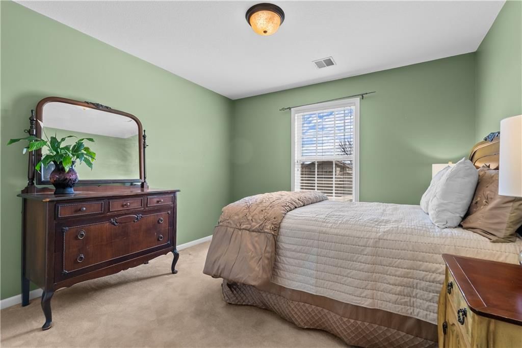 1008 SW Whistle Drive — photo 31