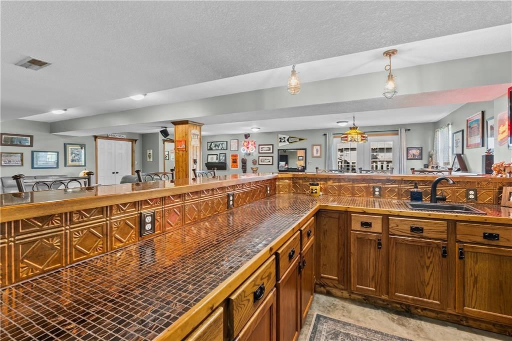 1008 SW Whistle Drive — photo 37