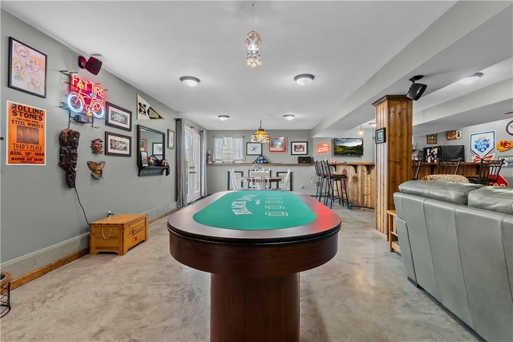 1008 SW Whistle Drive — photo 40