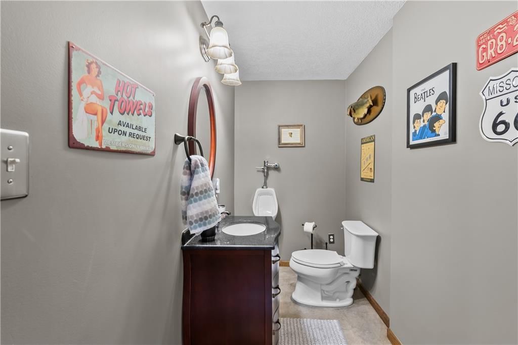 1008 SW Whistle Drive — photo 42