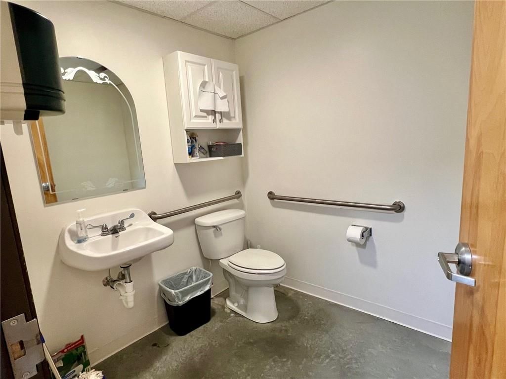 110 W Mason Street — photo 5