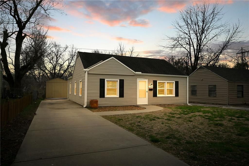 5117 CREST Drive, Kansas City, KS