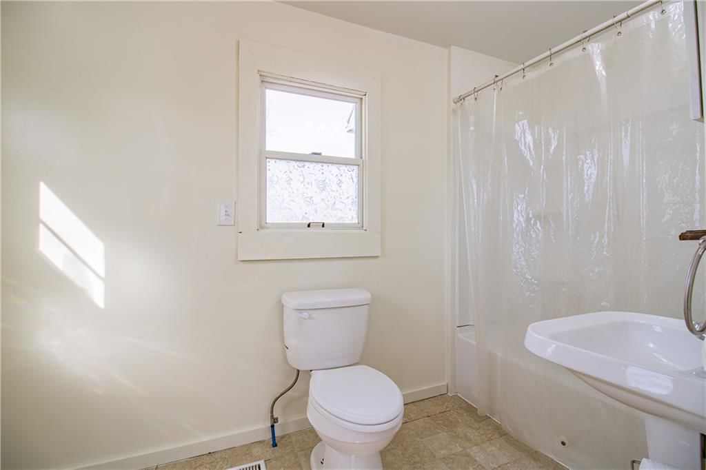 119 E 15th Terrace — photo 14