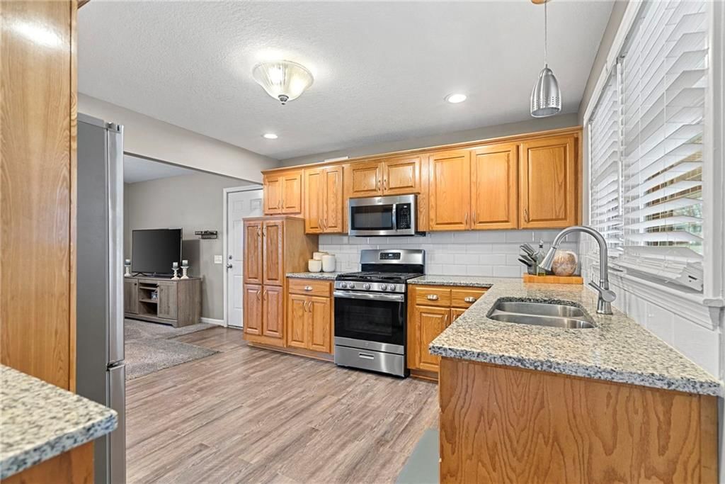 12110 W 93rd Street — photo 11