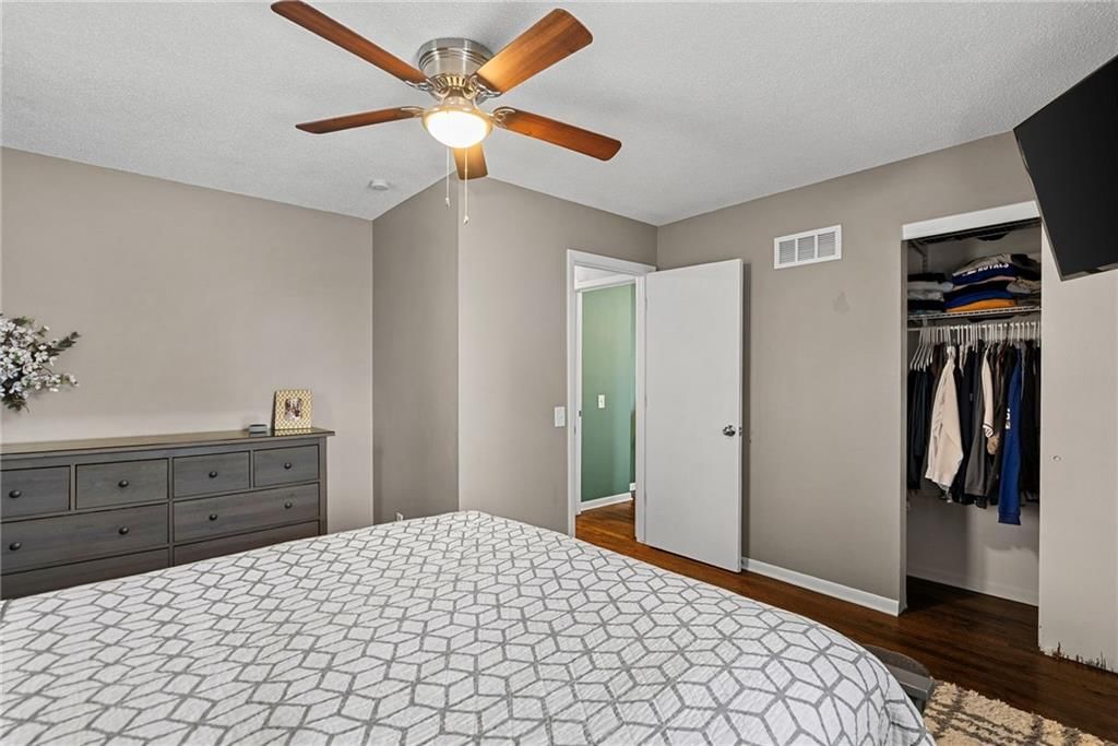 12110 W 93rd Street — photo 16