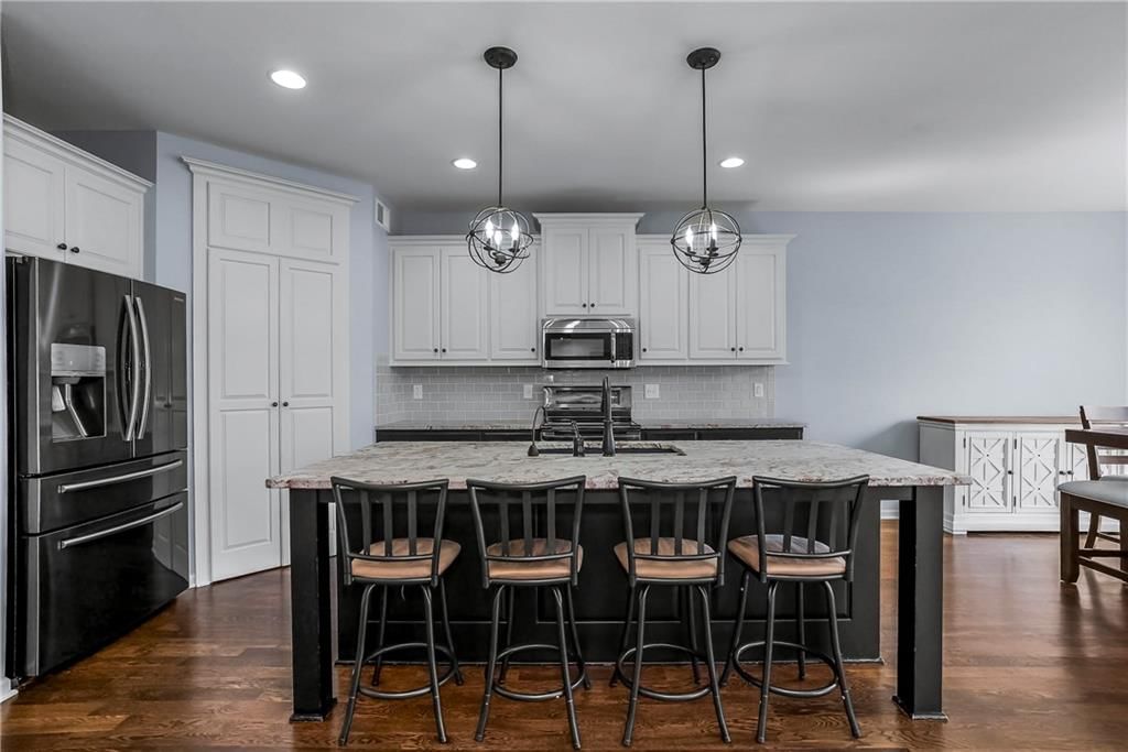2301 W Piatt Lane — photo 3