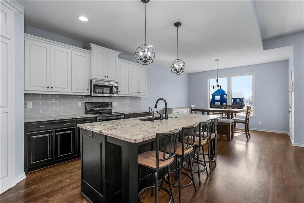 2301 W Piatt Lane — photo 5