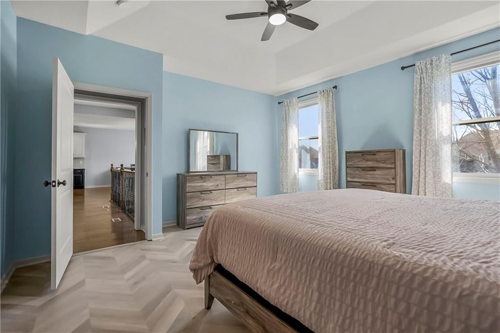 2301 W Piatt Lane — photo 17