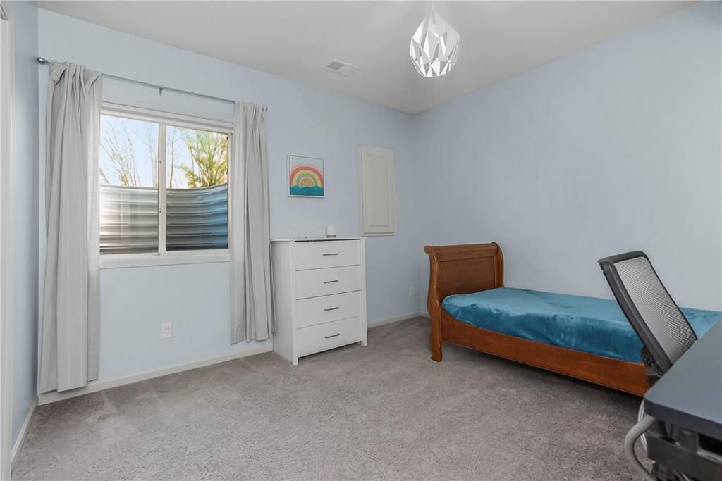 2301 W Piatt Lane — photo 28